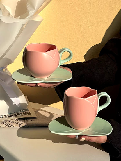 Ceramic Tulip Cups & Saucers Set with Tray - Flower-Shaped Coffee Mugs