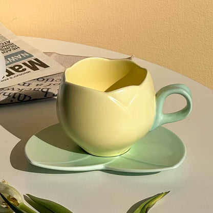 Ceramic Tulip Cups & Saucers Set with Tray - Flower-Shaped Coffee Mugs