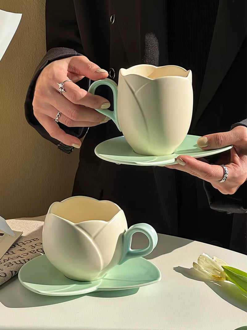 Ceramic Tulip Cups & Saucers Set with Tray - Flower-Shaped Coffee Mugs