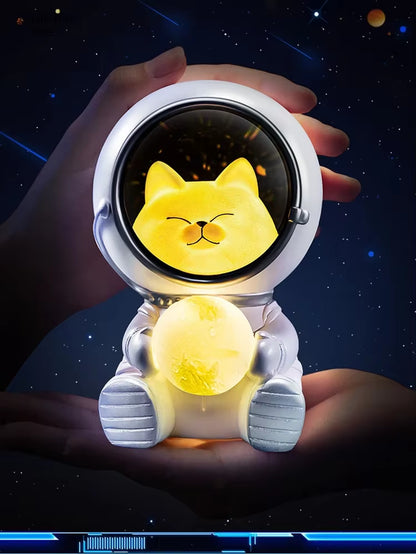 Astronaut LED Night Light - Galaxy Guardian USB Bedroom Decor